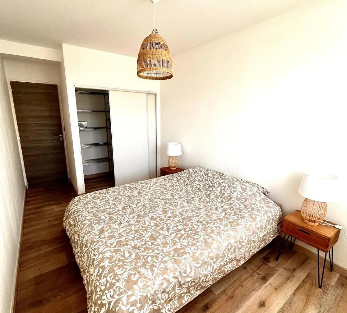 Apartment Appartement 6P Proche Plage, Climatise, Parking Gratuit La Seyne-sur-Mer